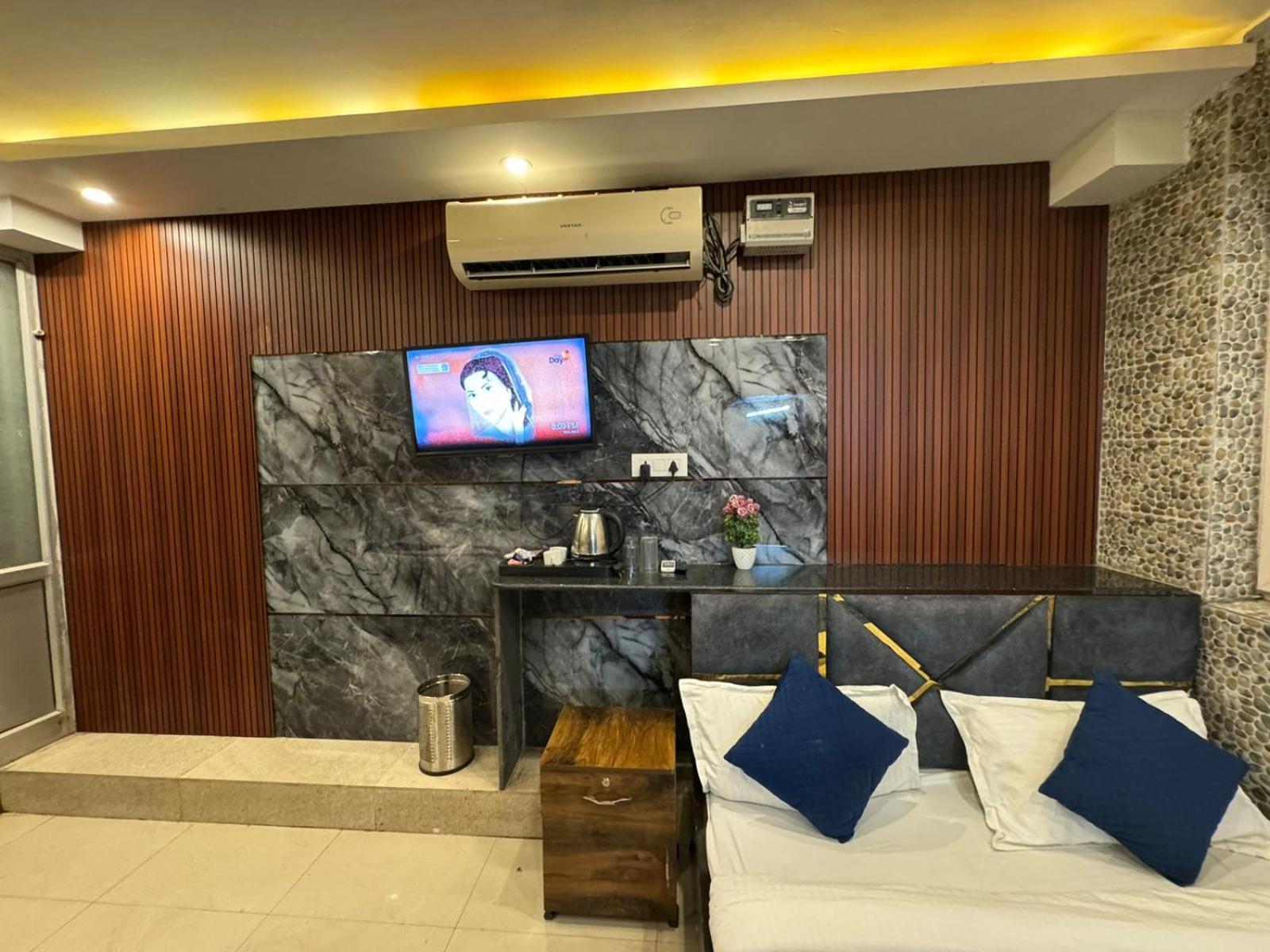 Hotel Dev Ganga Rishīkesh Εξωτερικό φωτογραφία