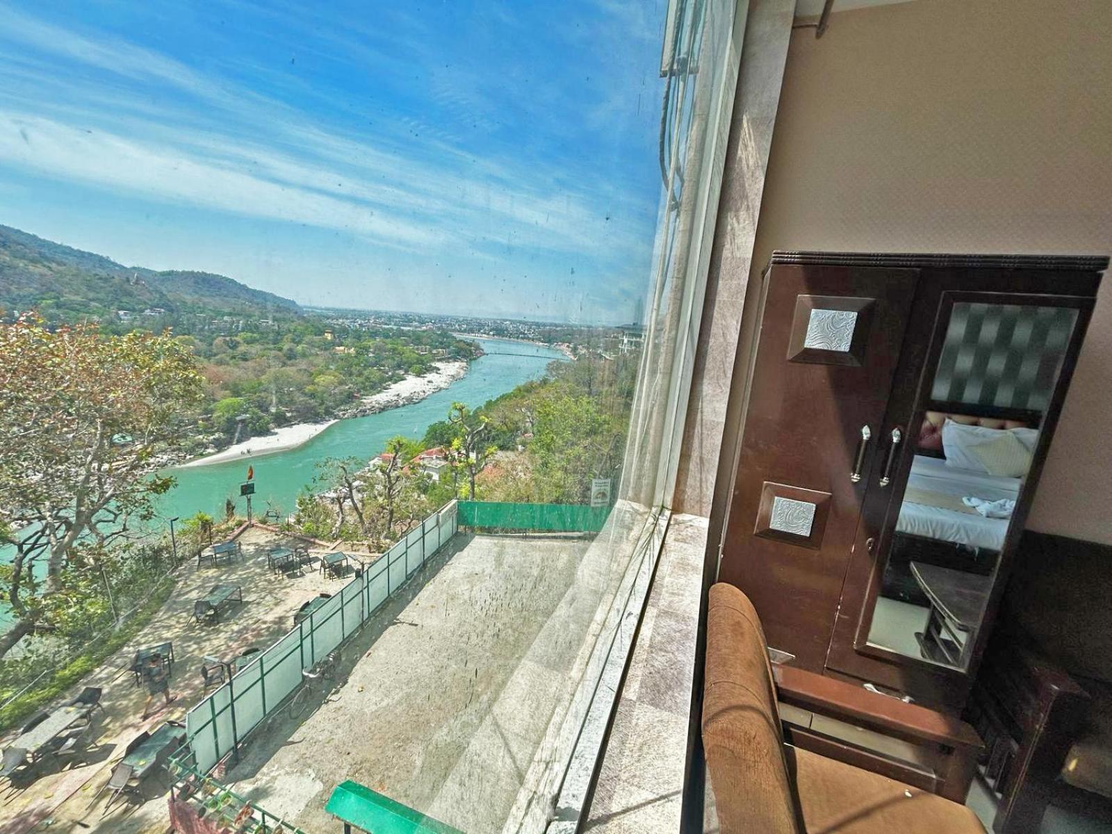 Hotel Dev Ganga Rishīkesh Εξωτερικό φωτογραφία