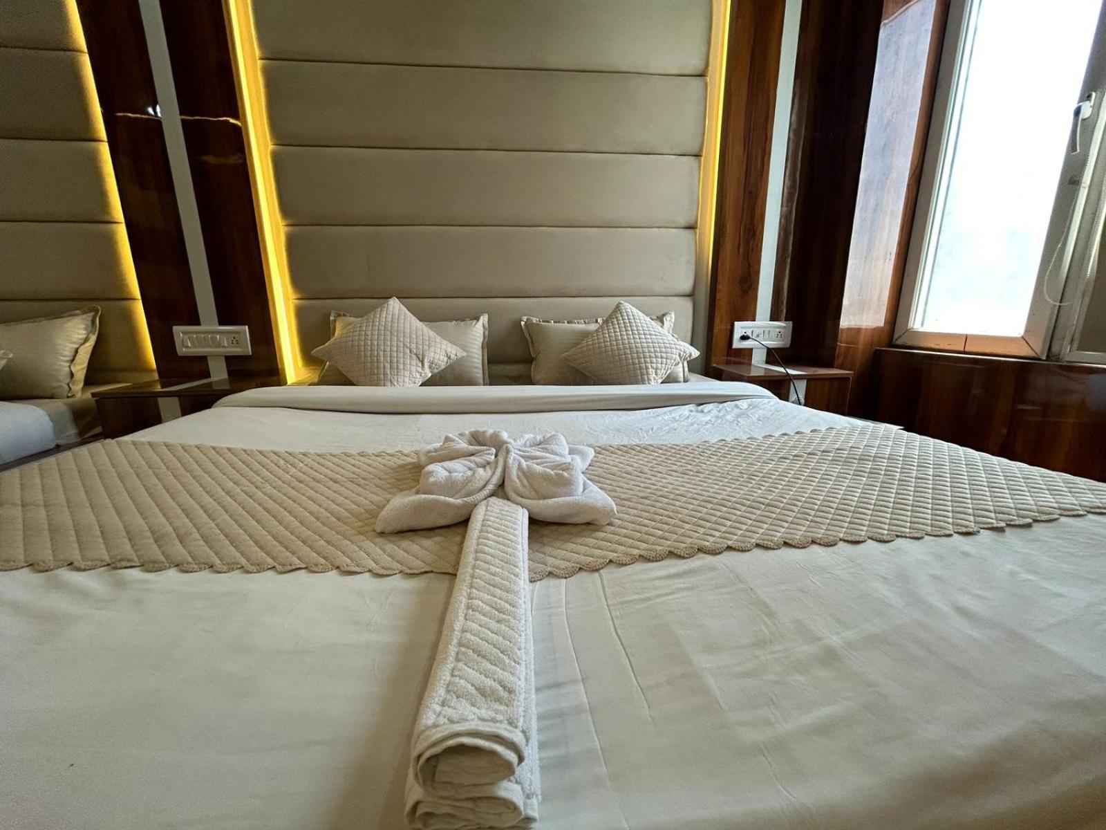Hotel Dev Ganga Rishīkesh Εξωτερικό φωτογραφία