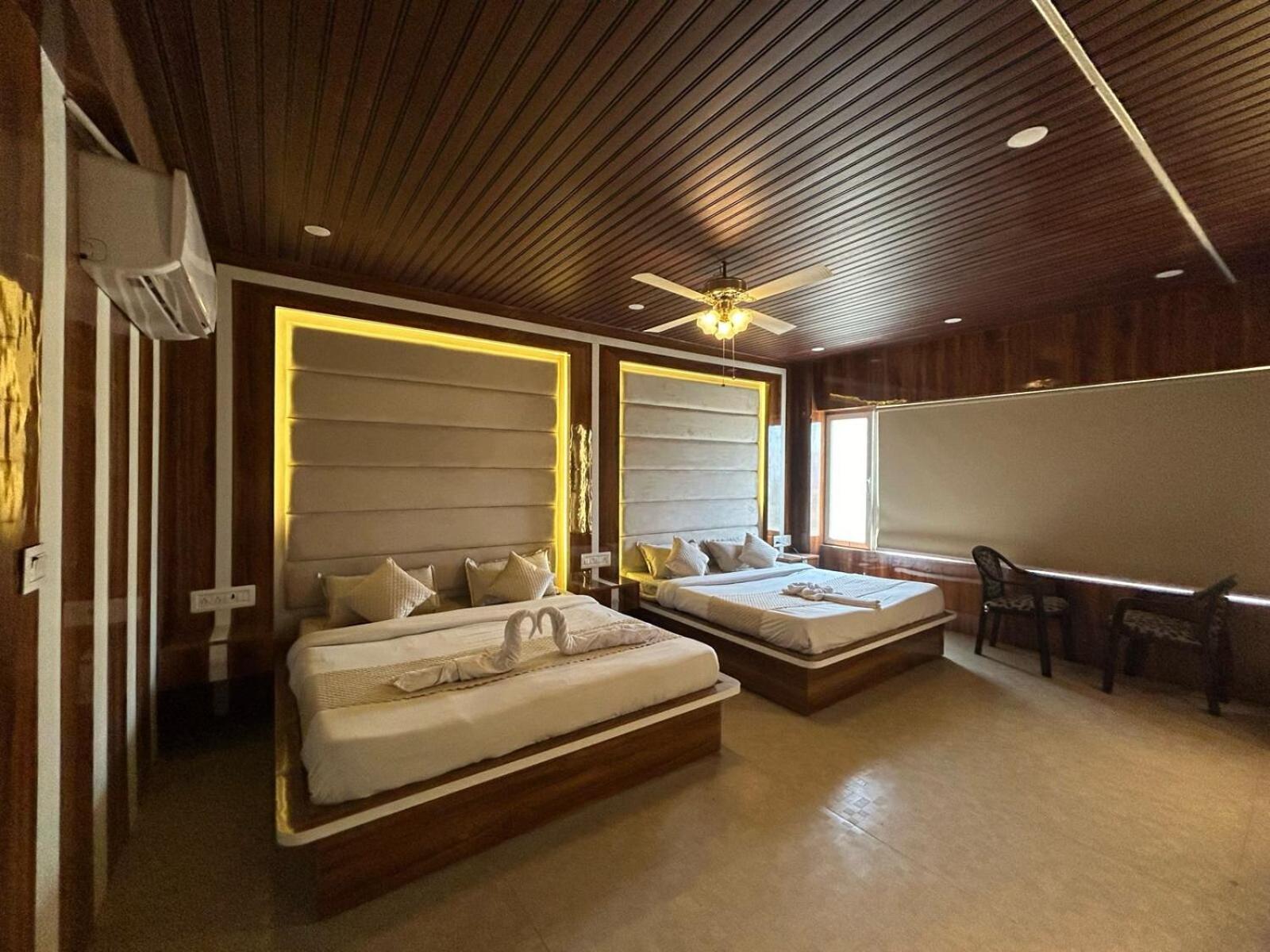 Hotel Dev Ganga Rishīkesh Εξωτερικό φωτογραφία